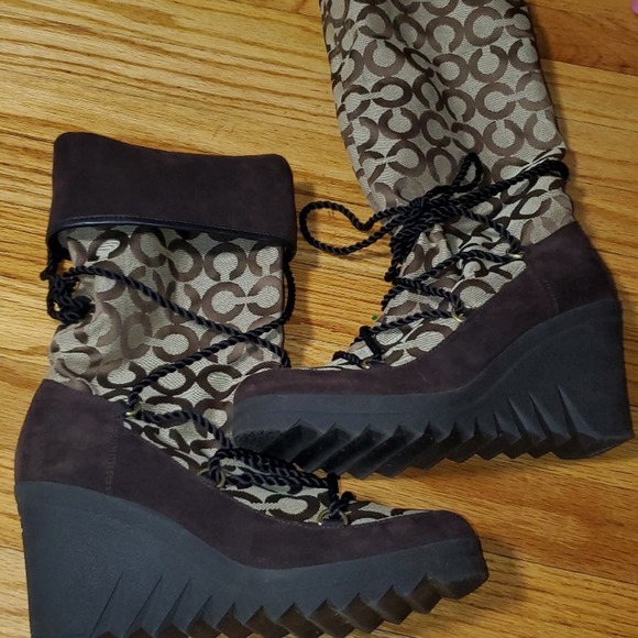 Like new Authentic Coach Boots - Maisy sizE 8.5 - Picture 9 of 9